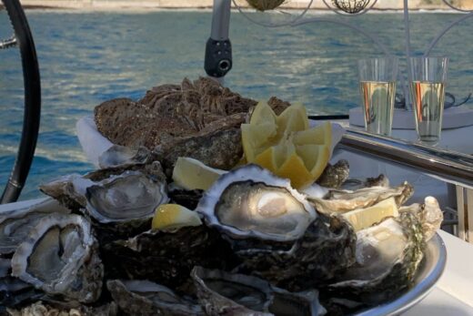 Sea outing and oyster tasting with Aqua d&#8217;Aïa